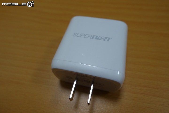 點我看大圖 【開箱】realme X50 pro 5G,青苔色,同場加映realme 65W超級閃充套裝SUPERDART