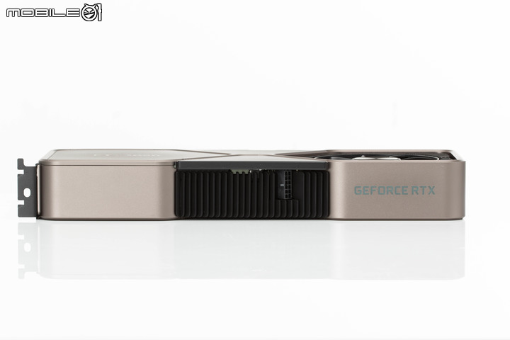 NVIDIA RTX 3080 Founders Edition 創始版外觀開箱 比擬工藝品等級顯卡製品