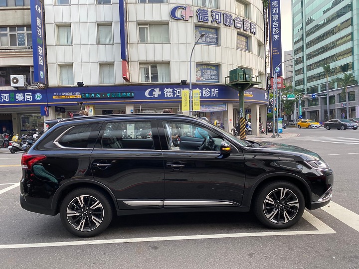 21年式Outlander S-AWC,賞車心得分享