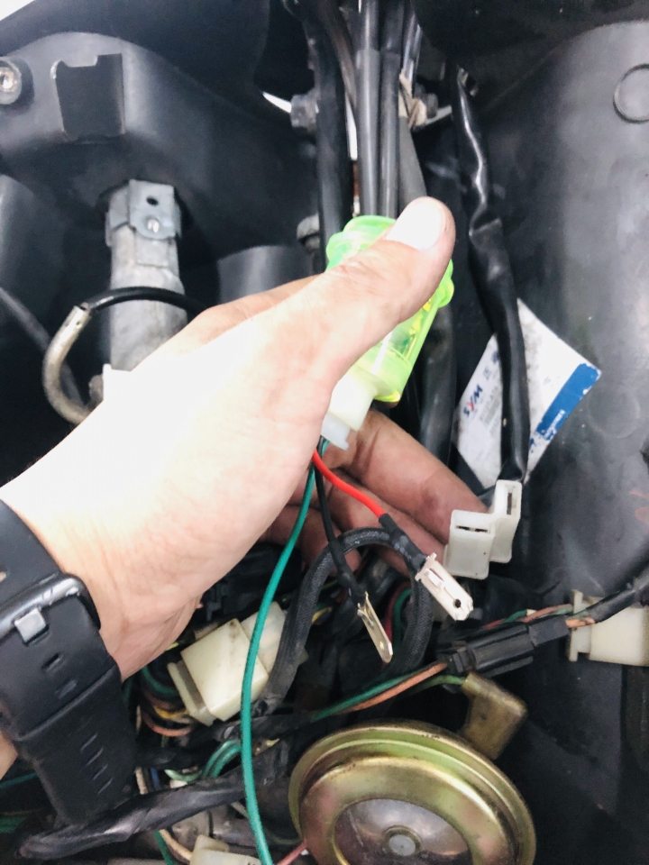 SYM MIO 100 電系問題詢問 (感謝，已解決)