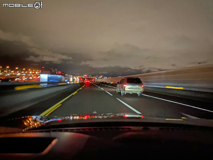 【新車開箱】Ford Kuga EcoBoost 250 AWD ST-Line 開箱與初步用車心得,小惡魔公務車上線啦!