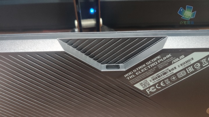 【小宅開箱】ASUS ROG Strix Scope TKL Electro Punk 機械式電競鍵盤