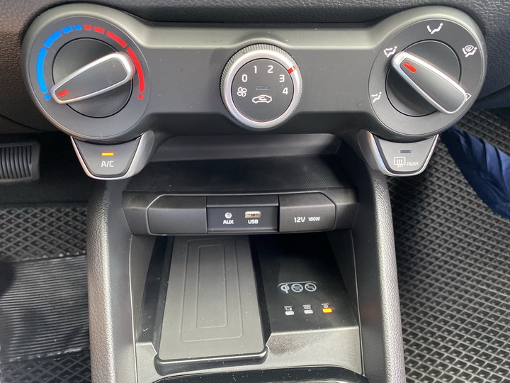 KIA STONIC 1.4 一千公里心得