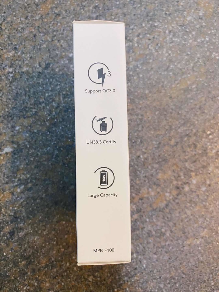 MAXIA 10000mAh 快充行動電源~ 高顏值、高效能、滿滿電、外出不擔心!