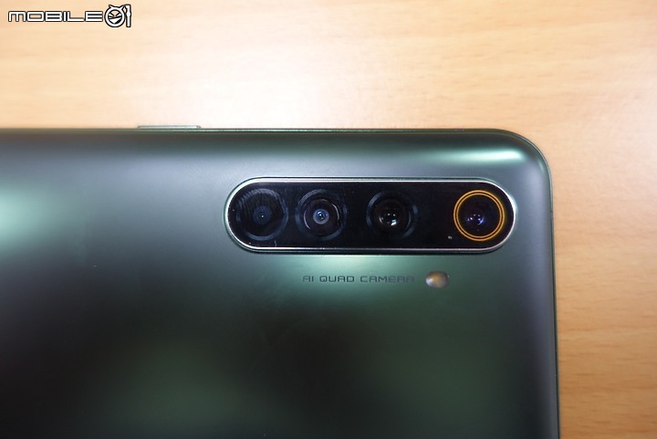 點我看大圖 【開箱】realme X50 pro 5G,青苔色,同場加映realme 65W超級閃充套裝SUPERDART