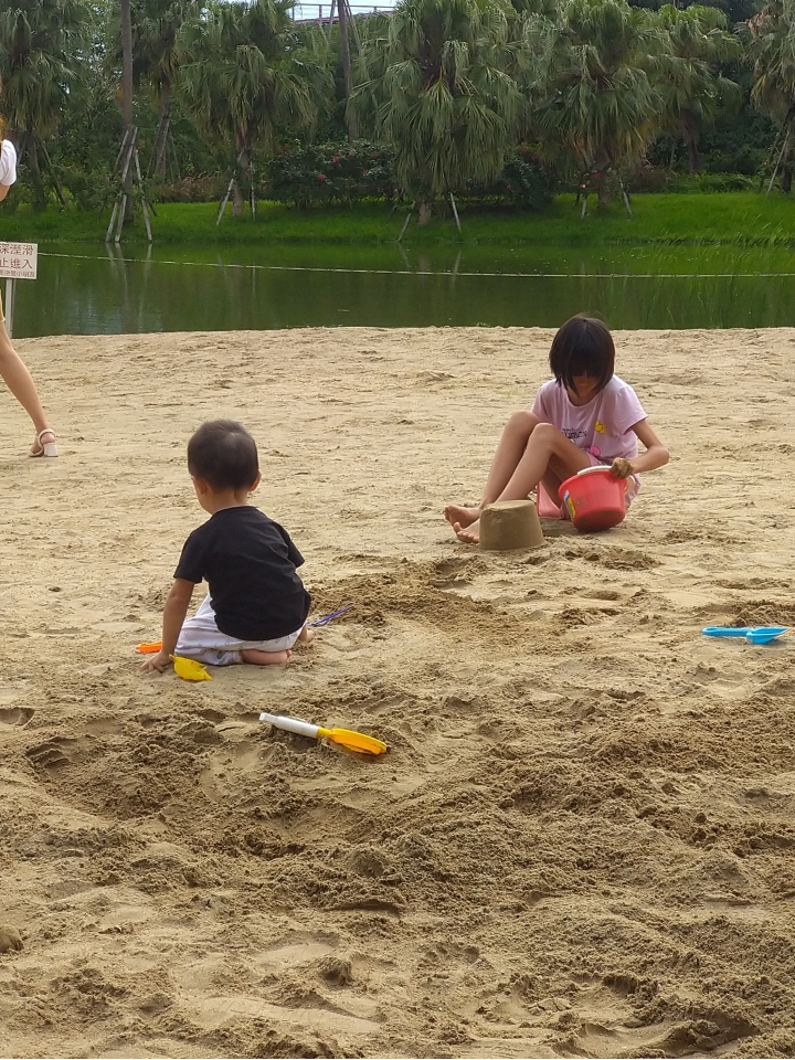 曬小孩日記 - 哪裡好玩哪裡去