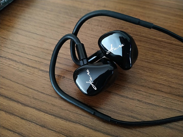 均衡耐聽的優質入耳 ─ Aure tw3.2-v Gen2 開箱心得分享~