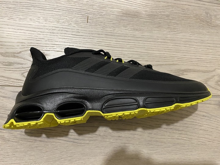 【新鮮人報到】使用動滋券購買Adidas SUPERSTAR TAIPEI 城市經典鞋 & Quad系列跑鞋