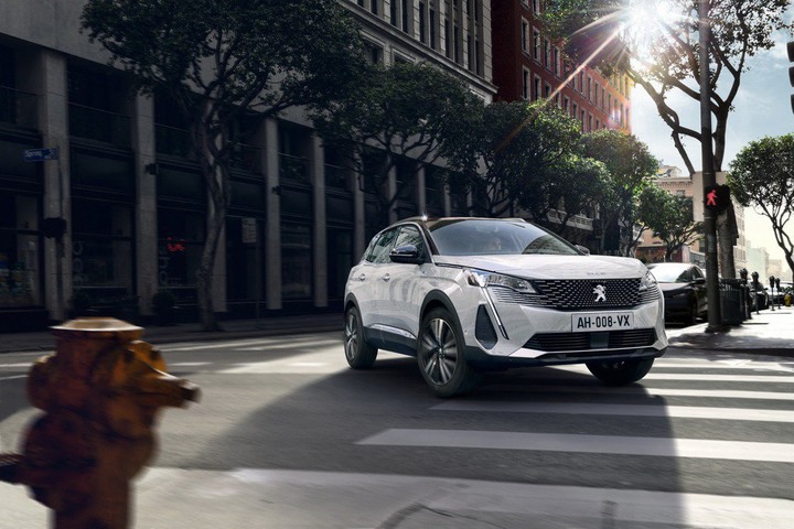 優化駕駛輔助科技 外觀小針美容!小改款Peugeot 3008亮相