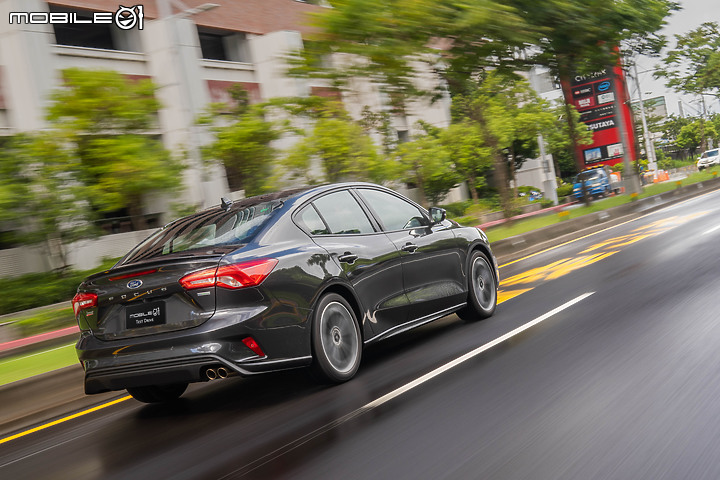Ford Focus 4D ST-Line Lommel /17 SLA 試駕:運動舒適同等進化
