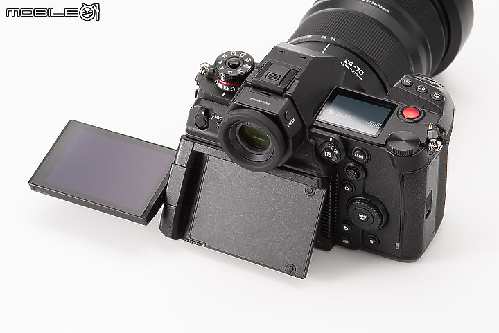 【外觀實拍】Panasonic S5全幅中階機正式發表!雙原生ISO、2420萬畫素還有更小巧的機身