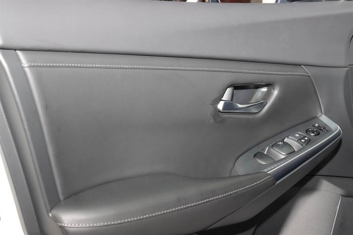 [細節圖爆多] 經銷商預售價 74.9 萬起、三種規格設定，全新 Nissan Sentra 1.6 華山 VIP 預賞會實拍