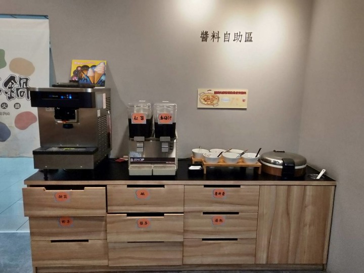 CP值超高口袋名單  左營小石鍋白飯、飲料、冰淇淋，無限吃到飽