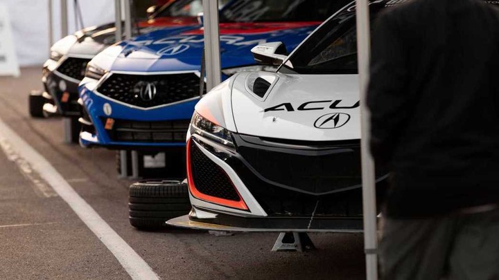 刷新最速Hybrid紀錄！Acura NSX勇奪派克峰爬山賽第三名佳績