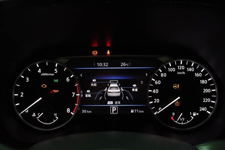 [細節圖爆多] 經銷商預售價 74.9 萬起、三種規格設定，全新 Nissan Sentra 1.6 華山 VIP 預賞會實拍