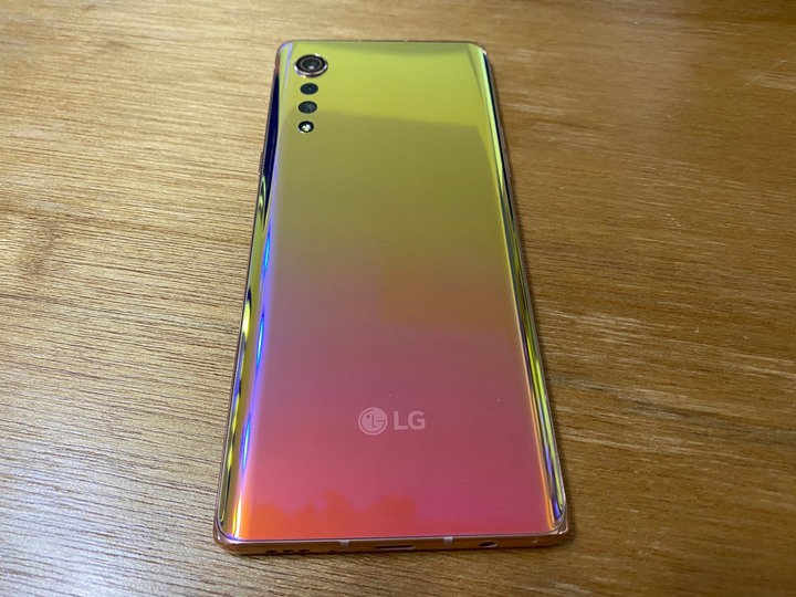 LG VELVET 草莓布丁色開箱