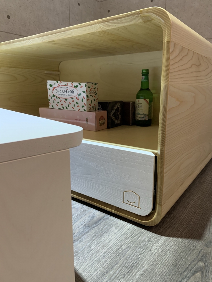 中古屋小宅的客廳收納茶几