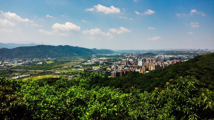 【孫龍步道】孫臏廟、鶯歌石、牛灶坑山、碧龍步道(碧龍宮)