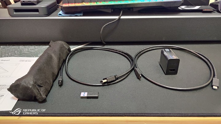 ROG Strix XG17AHPE專業可攜式電競顯示器(簡單開箱-圖文多)
