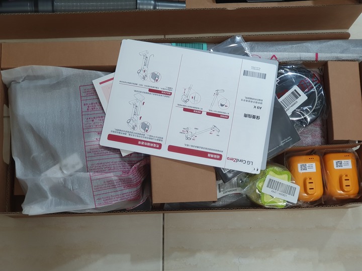 真機皇,LG CordZero ThinQ A9 K系列濕拖無線吸塵器開箱體驗