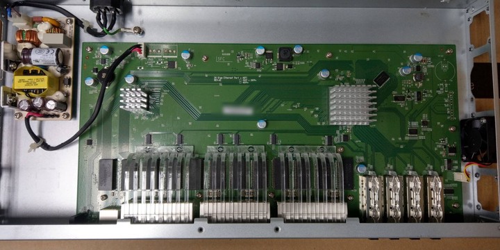 NAS用便宜10G交換器
