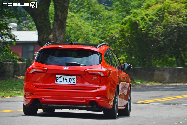 Ford Focus ST Wagon 試駕,動力性能、空間機能我全都要!