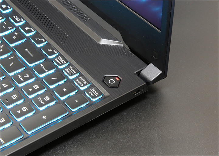 [神龍] TUF GAMING F15 FX506LI開箱一波