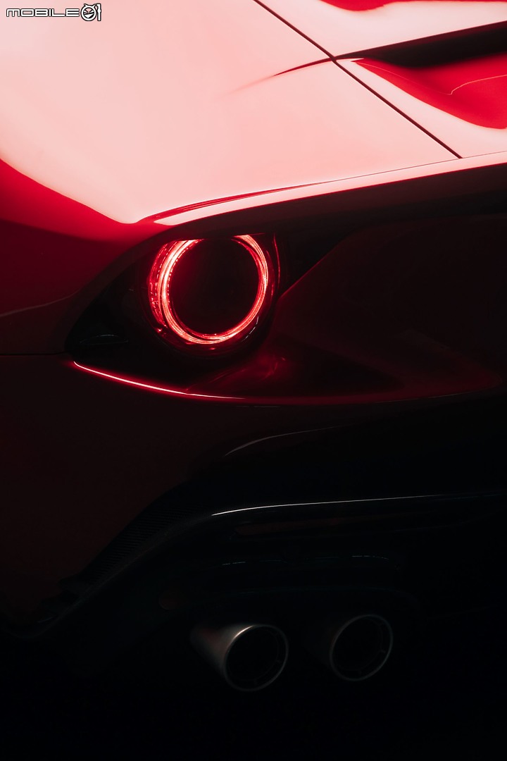 【海外新訊】Ferrari 推出第十台V12訂製車型「Omologata」,嶄新風格與賽車基因的完美融合!