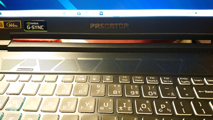 Acer Triton 500 PT515-51-7730 開箱