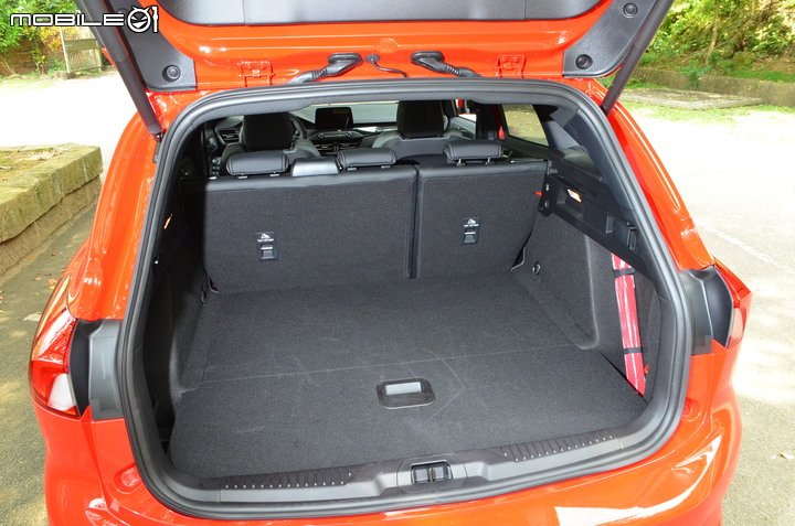 Ford Focus ST Wagon 試駕,動力性能、空間機能我全都要!