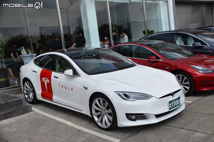 【採訪】Tesla台中服務體驗中心正式開幕,未來也將持續增設南台灣新據點