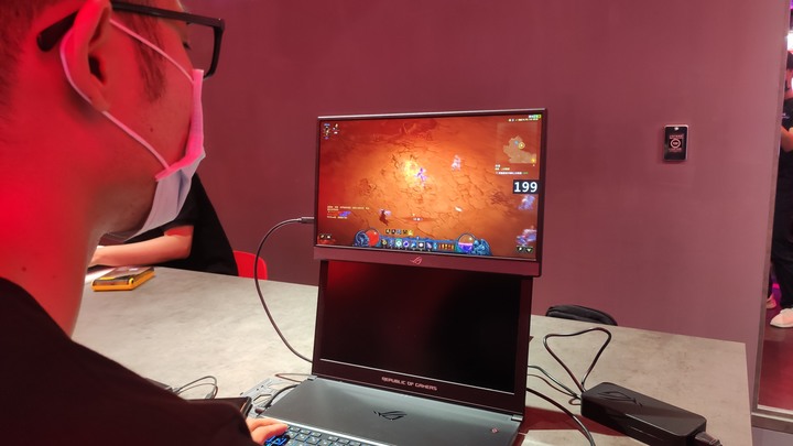 ROG Strix XG17AHPE專業可攜式電競顯示器(簡單開箱-圖文多)