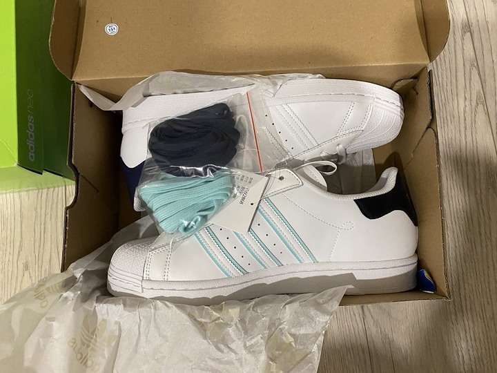【新鮮人報到】使用動滋券購買Adidas SUPERSTAR TAIPEI 城市經典鞋 & Quad系列跑鞋