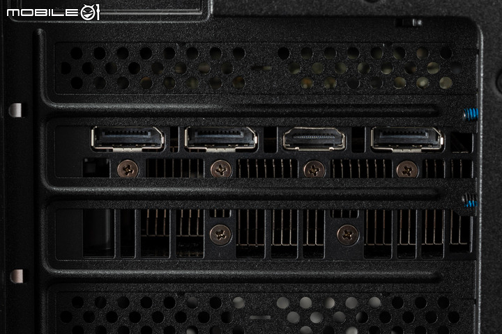 ROG STRIX GT35 電競主機實測 寬版機體擴充性與散熱兼具