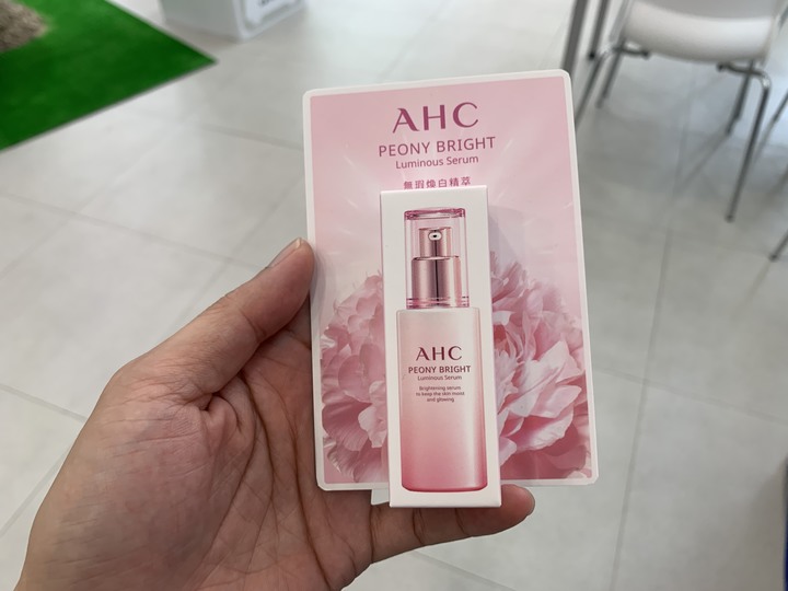 venue試乘遇到蛇!!展間竟然有蛇跟蜥蜴！！
