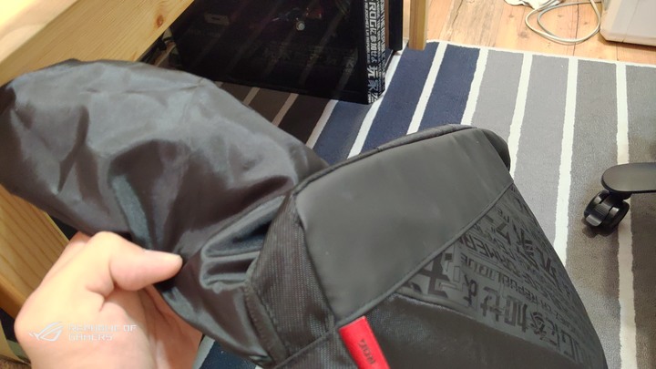 ROG Strix XG17AHPE專業可攜式電競顯示器(簡單開箱-圖文多)