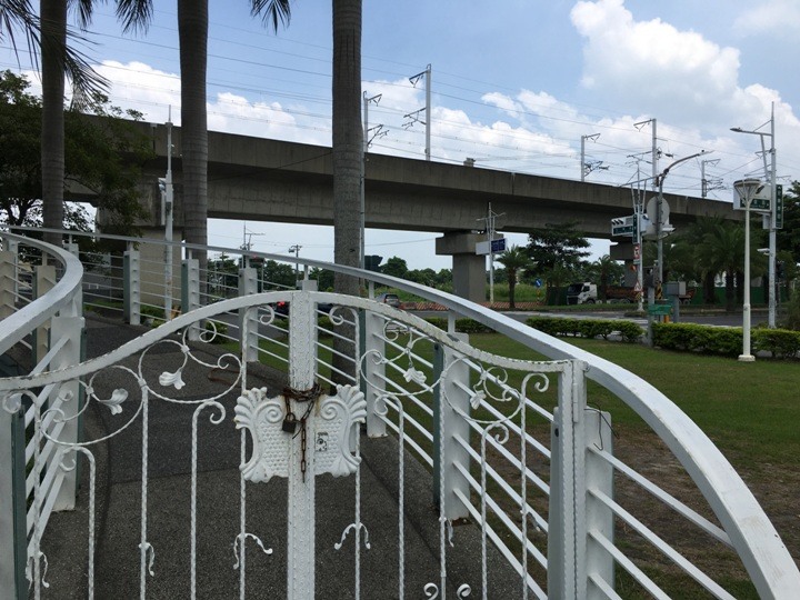 高 雄 「允 仁 允 武 」 單 車 遊 ( 仁 武 )