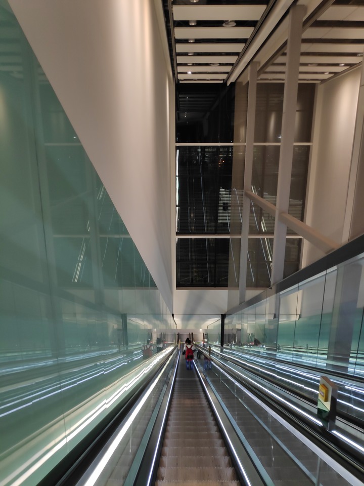 【外星貓遊地球】【新鮮人報到】人生新階段的敗家開箱文