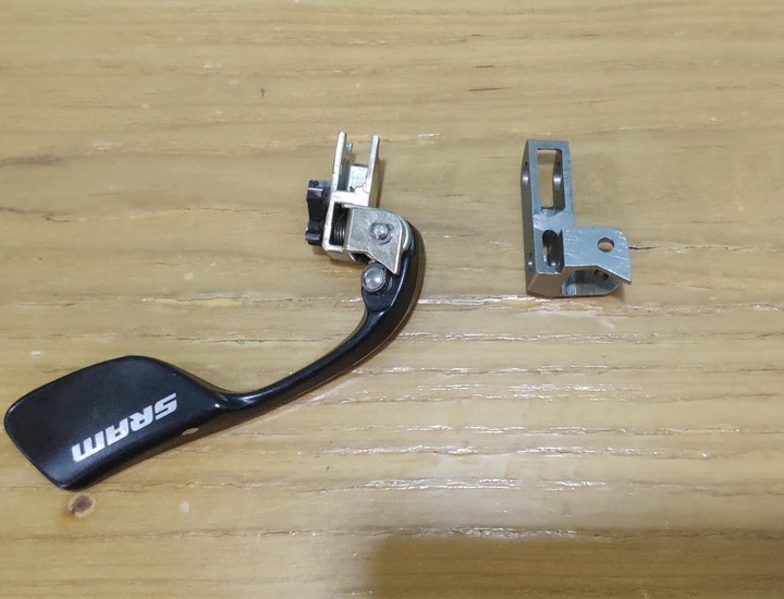 Sram 10速右變把 變速桿斷裂維修案例