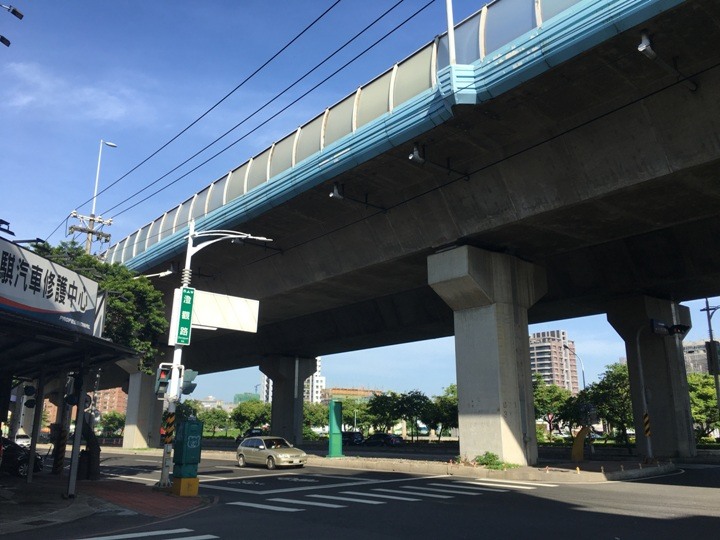 高 雄 「允 仁 允 武 」 單 車 遊 ( 仁 武 )