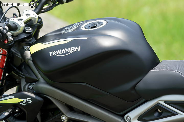 2020 Triumph Street Triple 765RS 試駕 輕盈暴力卻又充滿紳士態度