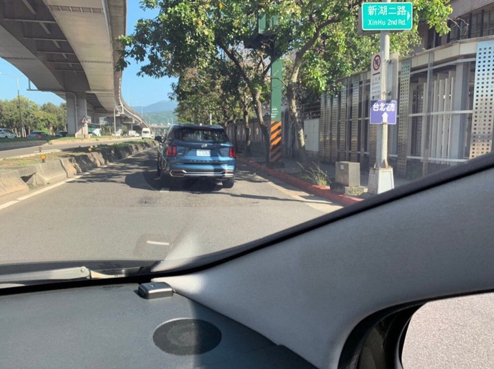 有望年底前發表的七人座休旅新世代Kia Sorento無偽裝台灣街頭捕獲!