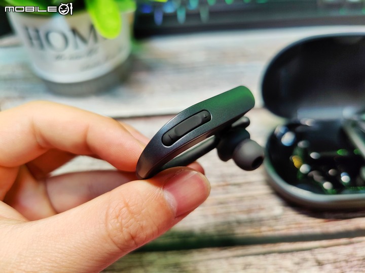 Anker Soundcore Spirit X2 – 低頻相當強勁、耳機牢固怎麼甩也甩不掉