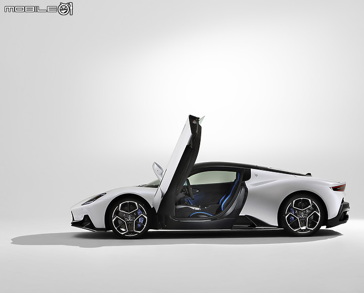 【品牌全新篇章】Maserati MC20正式發表,挾帶630hp與2.9秒內破百強大性能!