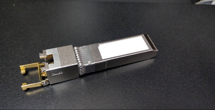 NAS用便宜10G交換器
