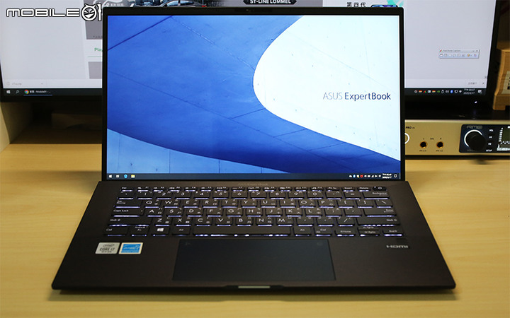 分享商用超羽量筆電 – 華碩ASUS ExpertBook B9450