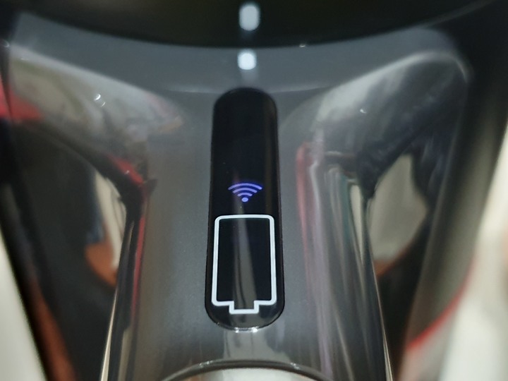 真機皇,LG CordZero ThinQ A9 K系列濕拖無線吸塵器開箱體驗