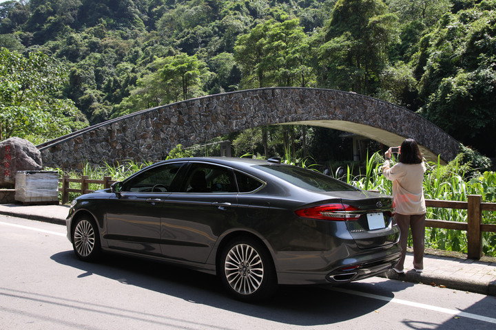 踏上成熟男人之路,Mondeo Sedan隨性開箱