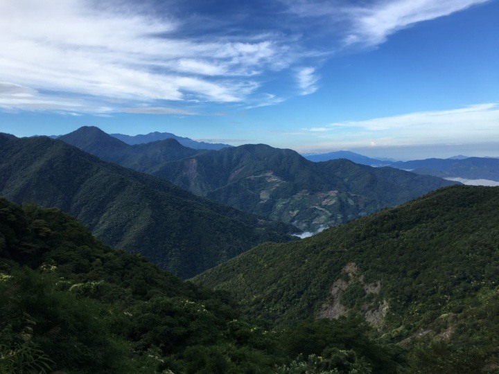 登走霧社能高越，看見金色奇萊(奇萊南華)