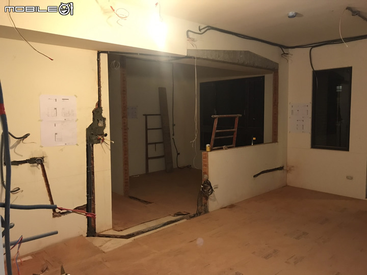 兩人兩狗宅
